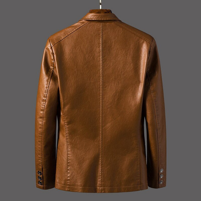 Blazer homme effet cuir marron vu de dos, boutons de manche | Le Smoking