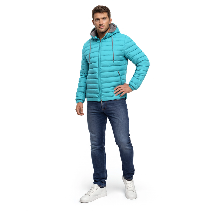 Doudoune homme légère matelassée Le Sillage, coloris turquoise, portée par un mannequin