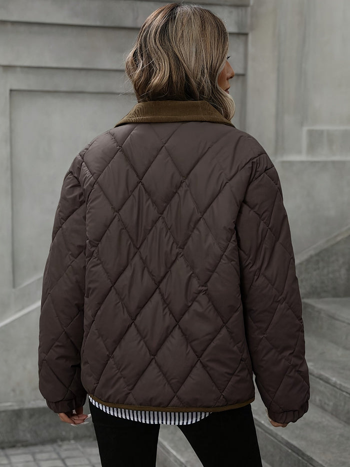 Veste matelassée chocolat vue de dos, coupe oversize | La Chocolatine